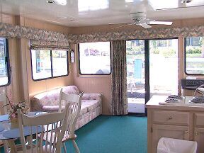 resort lakefront grand club eufaula lake houseboat